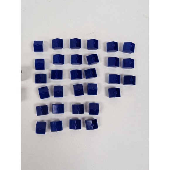 Monopoly NFL Collector's Edition 2004 Game Replacement Houses Hotels Dice - Picture 4 of 4